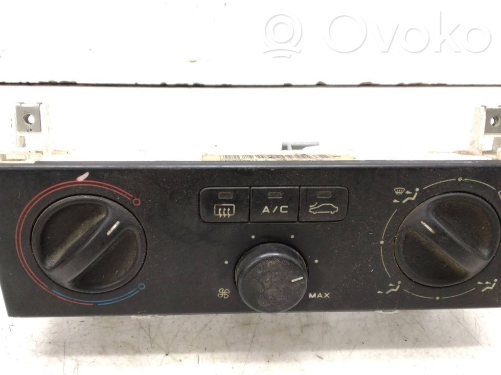 Peugeot 406 Climate control unit 