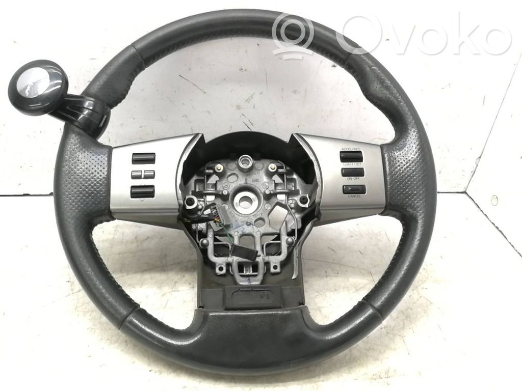 Nissan Pathfinder R51 Ohjauspyörä 