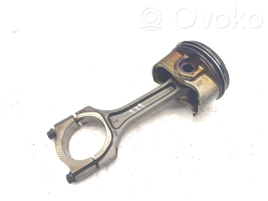 KIA Optima Piston with connecting rod 