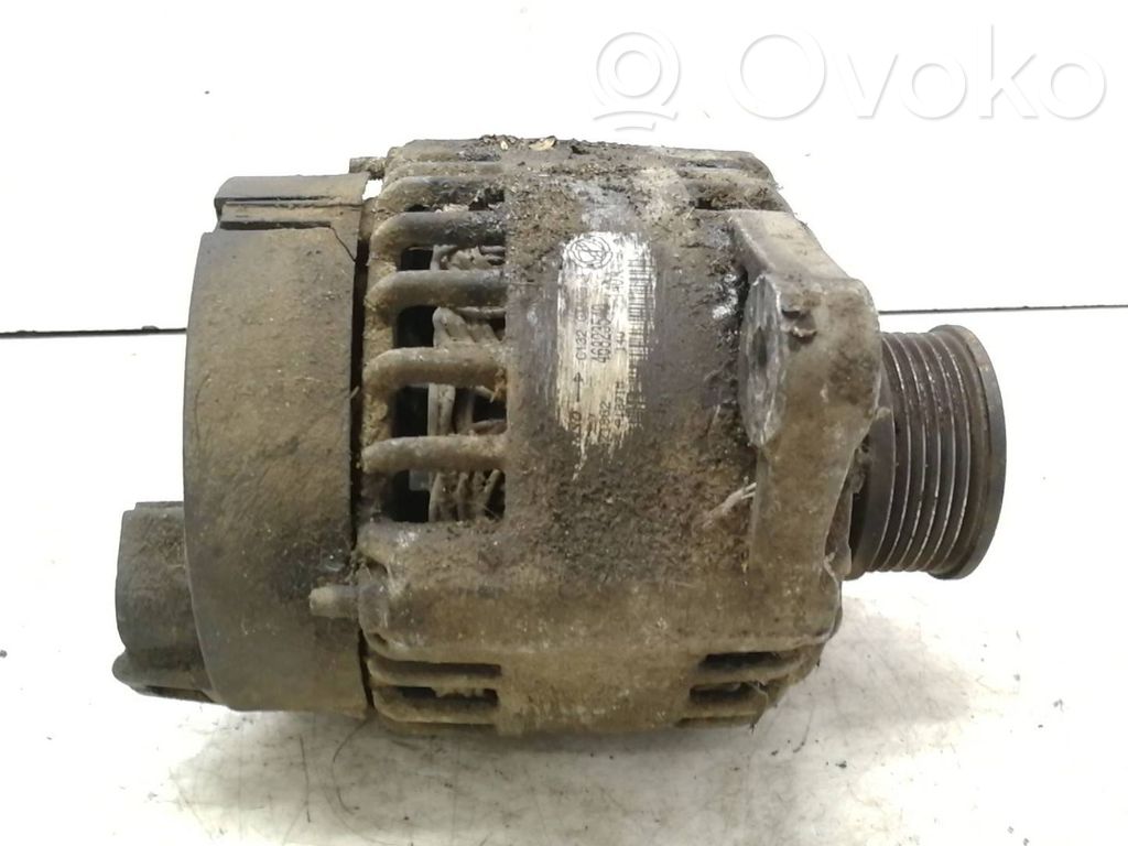Lancia Thesis Ģenerators 