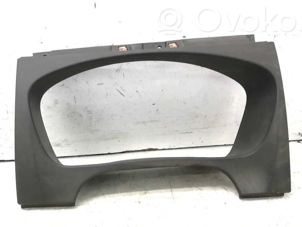 Ford Transit Kojelaudan kehys 
