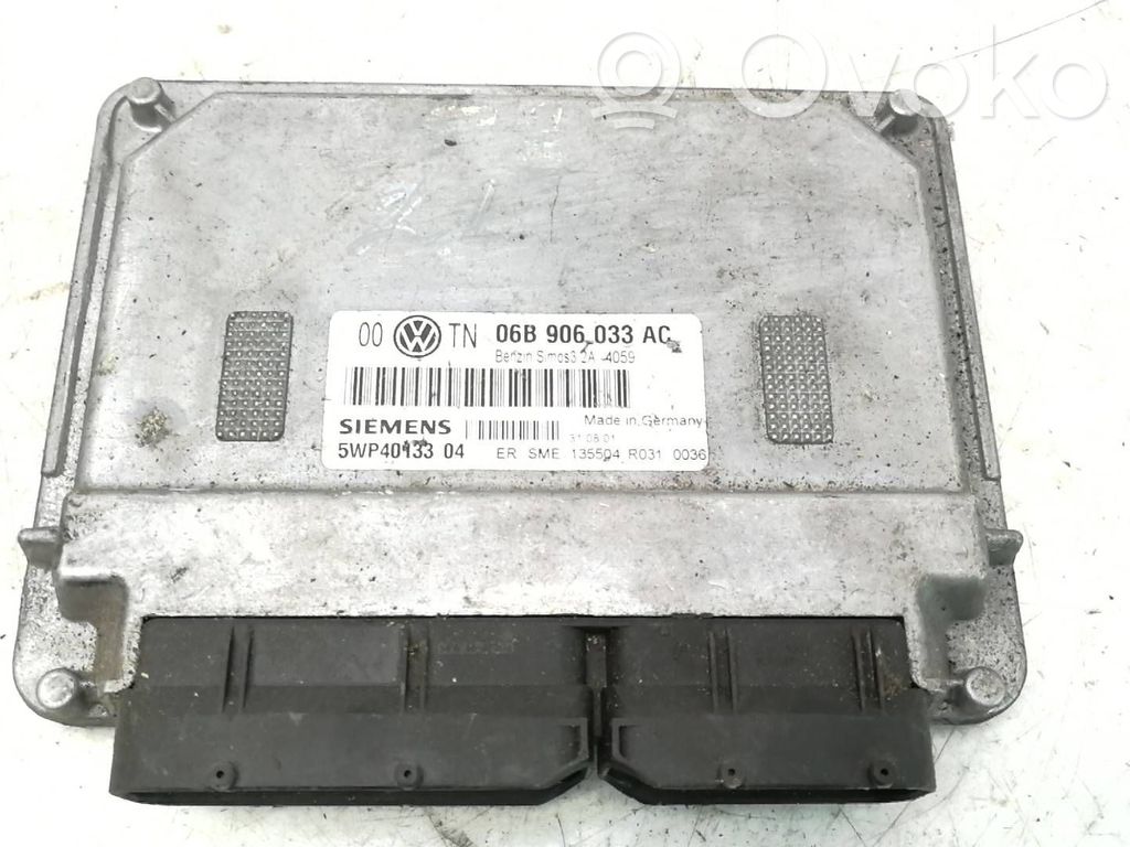 Volkswagen PASSAT B5.5 Engine control unit/module 