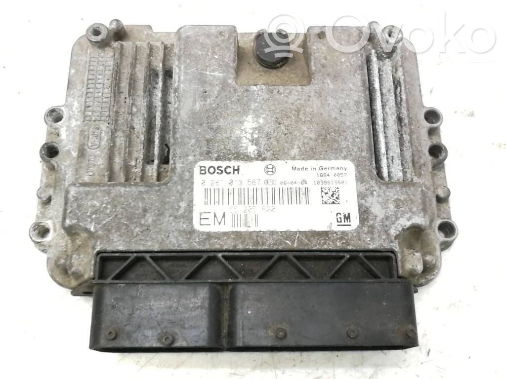 Opel Zafira B Engine control unit/module 