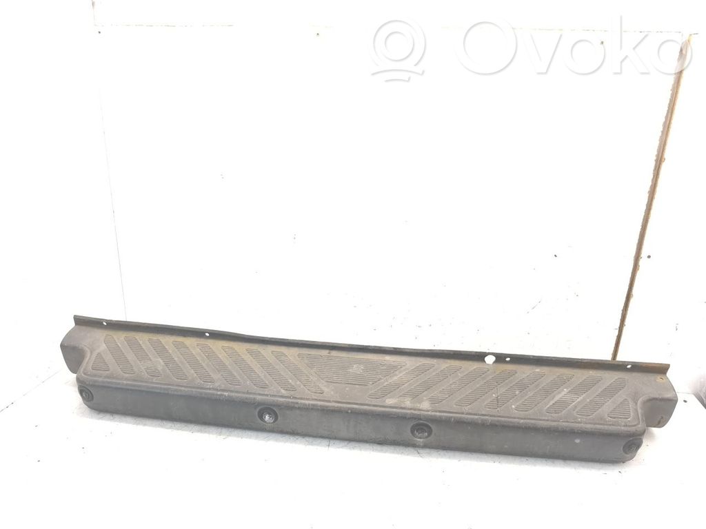 Ford Transit Takapuskurin poikittaistuki 