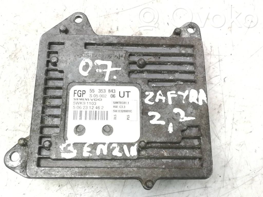 Opel Zafira B Engine control unit/module 