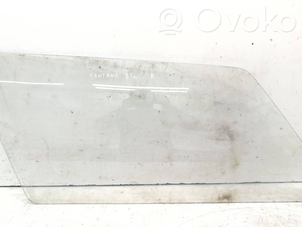 Volkswagen PASSAT B2 Szyba karoseryjna tylna 