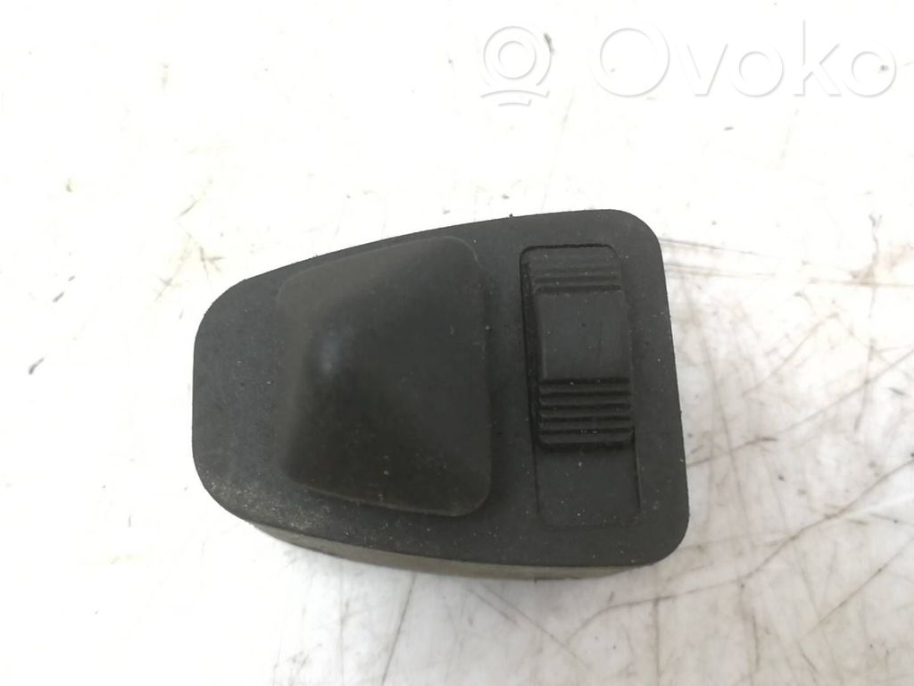 Wing mirror switch   8373697,61318373691