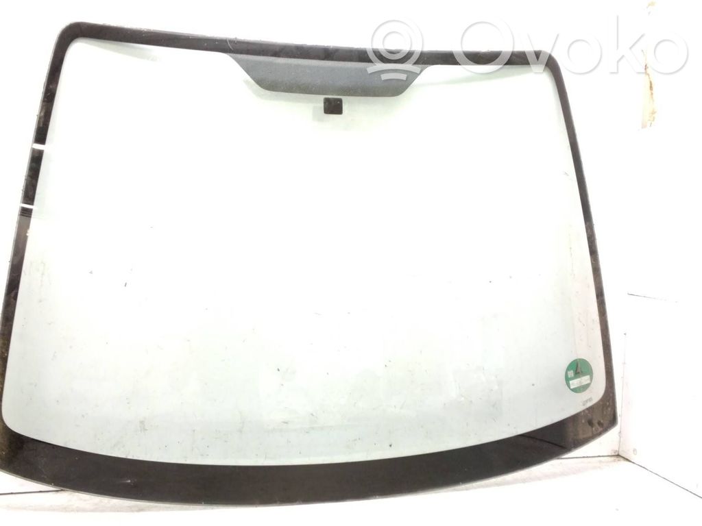 Suzuki SX4 Front windscreen/windshield window 