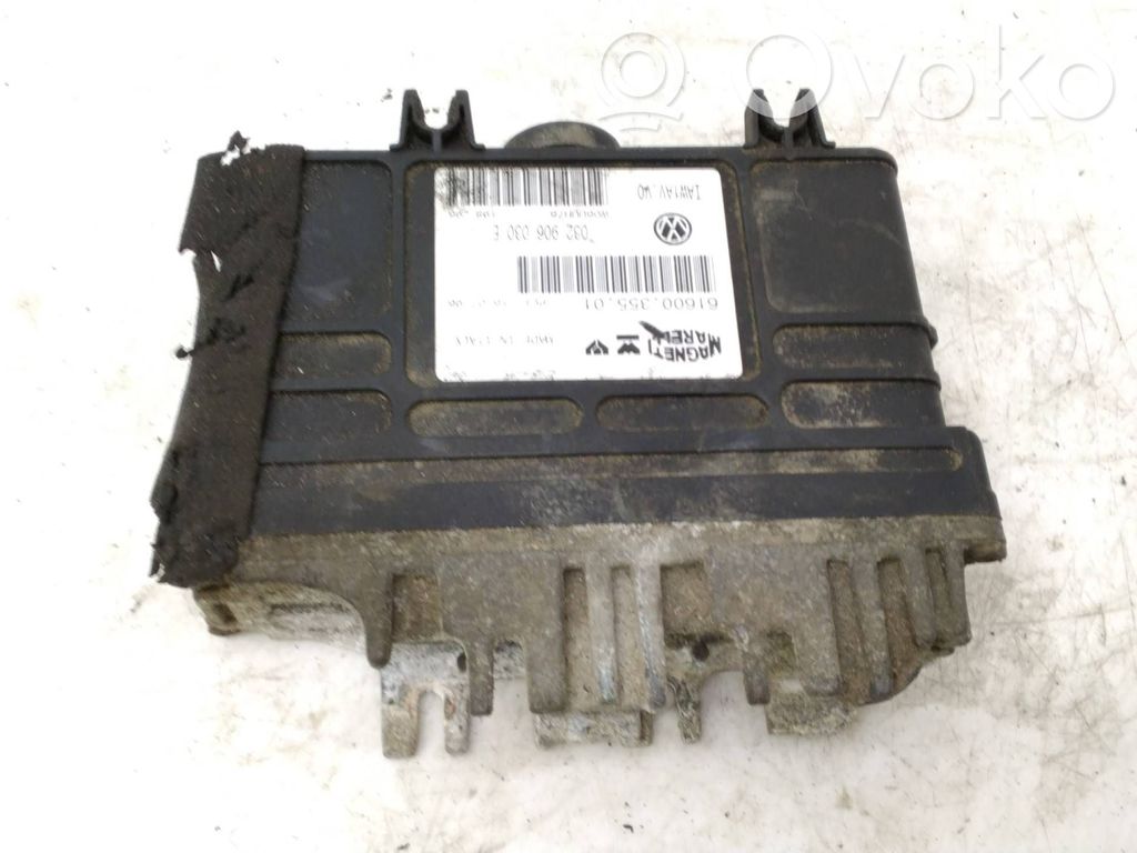 Volkswagen Polo III 6N 6N2 6NF Sterownik / Moduł ECU 
