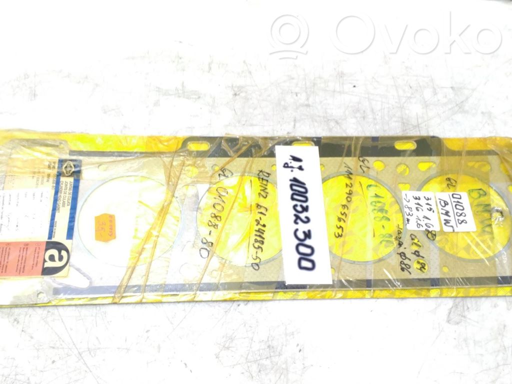 Engine head   10032300