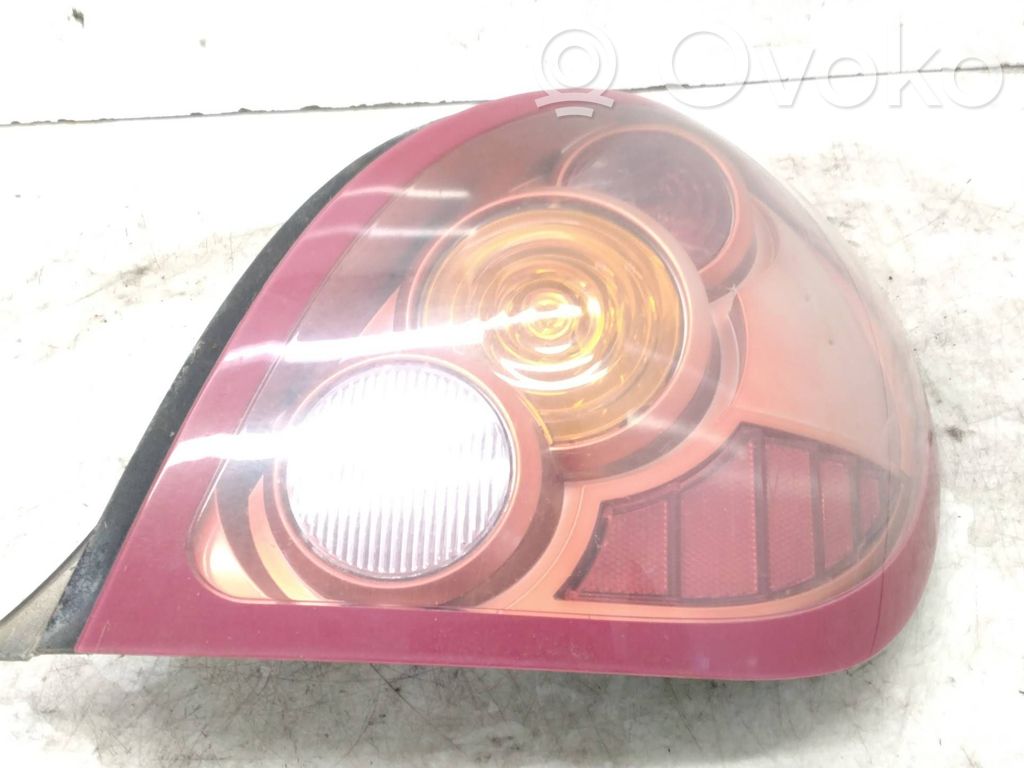 Nissan Almera N16 Lampă spate în caroserie 