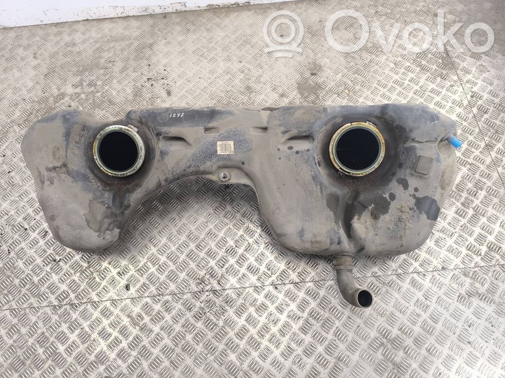 BMW 1 E81 E87 Degvielas tvertne 