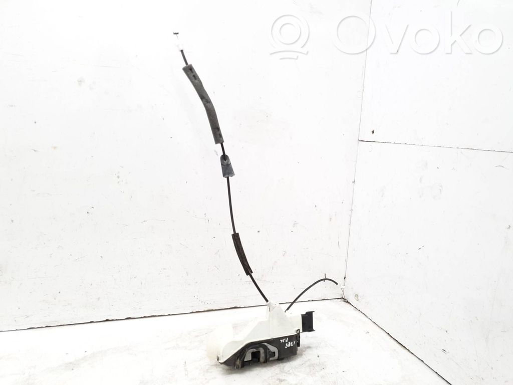 Citroen C5 Front door lock 