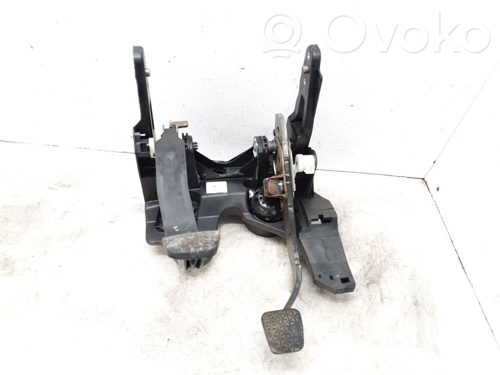 Opel Astra J Assemblage pédale 