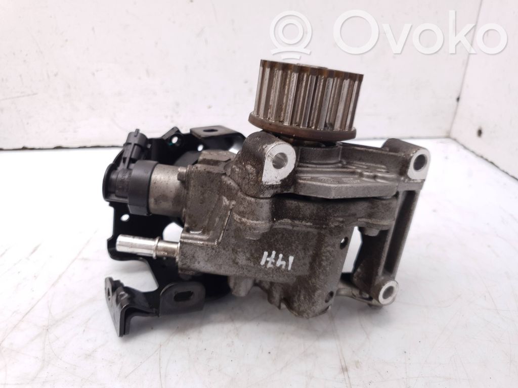 Renault Clio IV Polttoaineen ruiskutuksen suurpainepumppu 