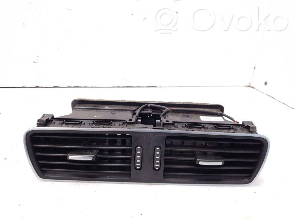 Volkswagen PASSAT B7 Grilă ventilație centrală 