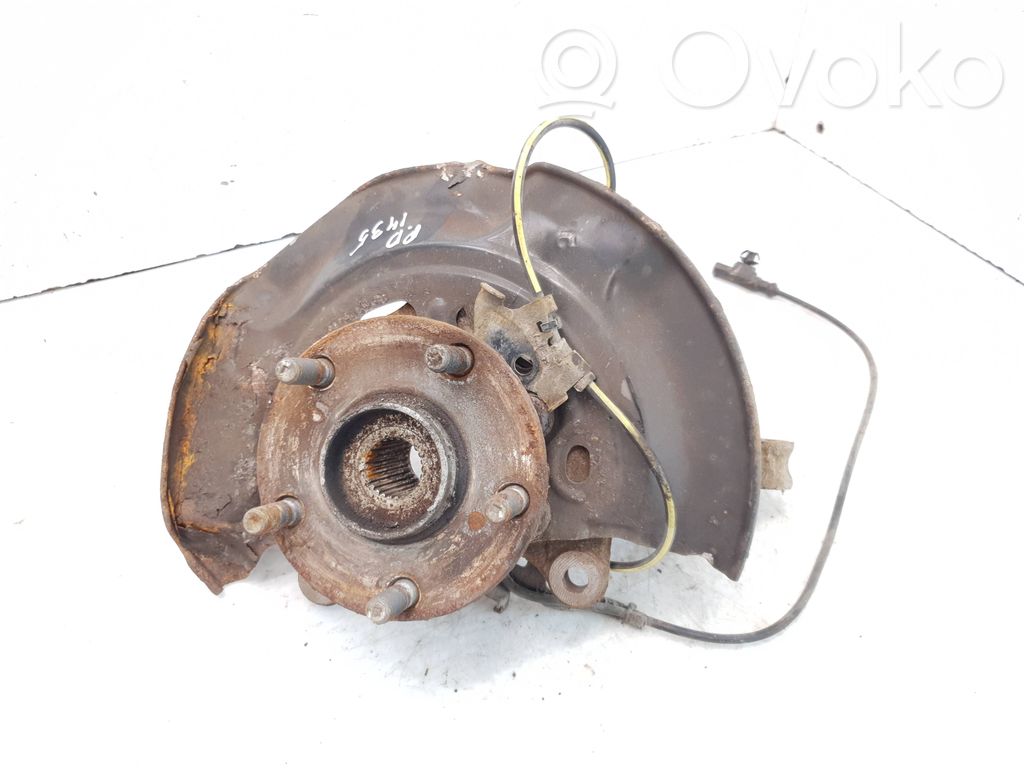 Toyota Auris E180 Fuso a snodo con mozzo ruota anteriore 