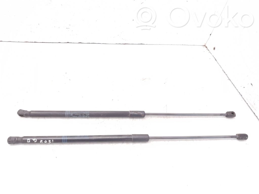 Opel Corsa E Vérin de capot arrière