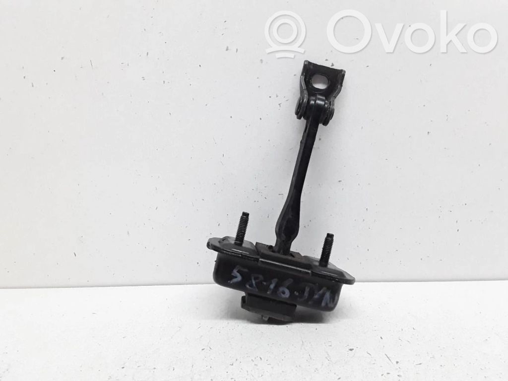 Tailgate hinge   A91RR