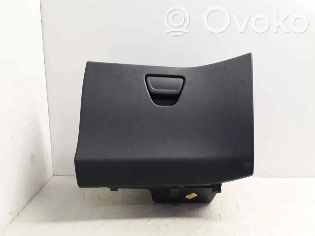 Handschuhfach   8A61A06010A