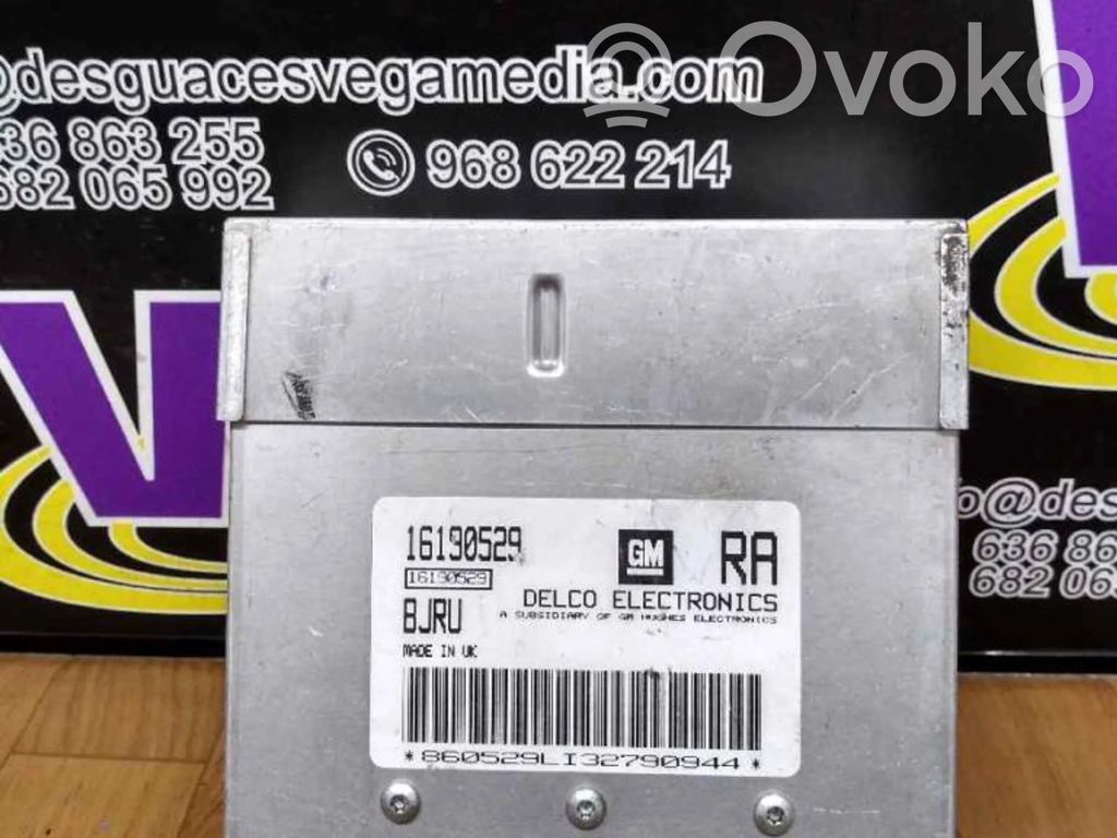 Opel Corsa B Unidad de control/módulo ECU del motor 