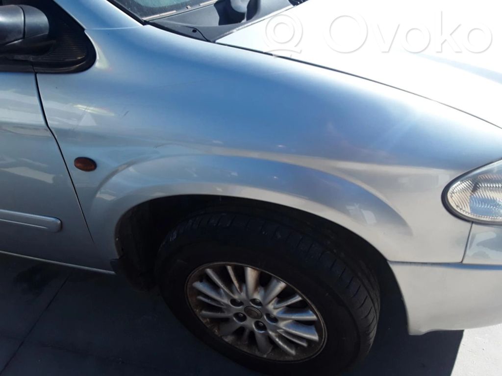 Chrysler Voyager Priekinė arka 