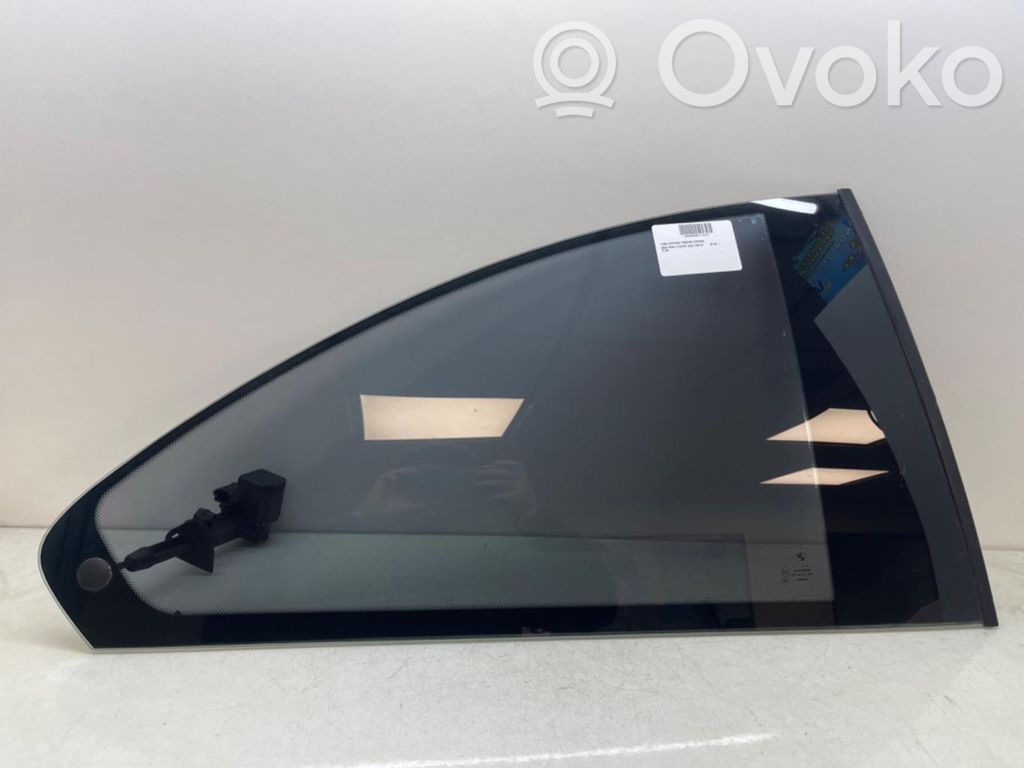 Rear side window   E643R00049
