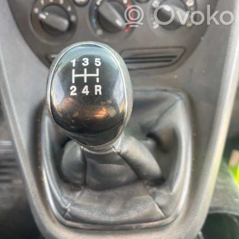 Gear shift rod
