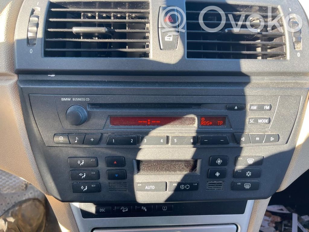 Multifunctional control switch/knob