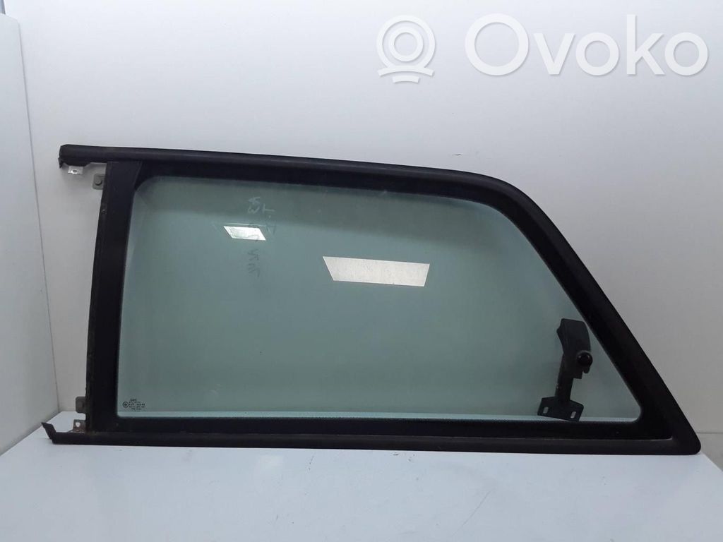 Rear side window   E643R00049