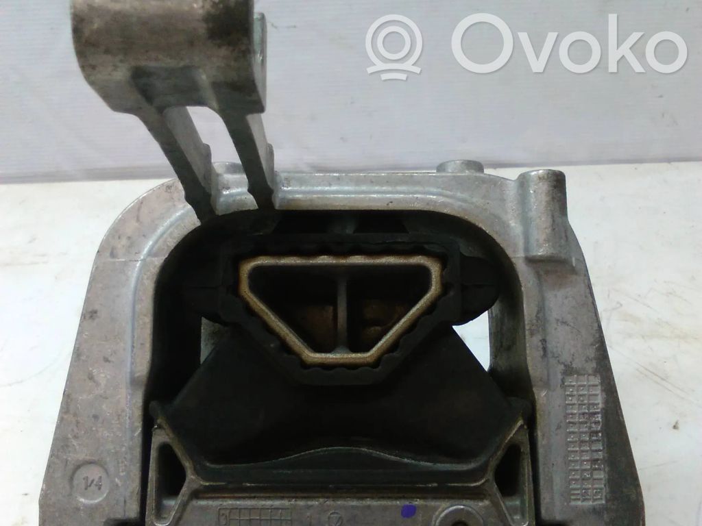 Engine mount bracket   5Q0199262CR,01032013,XXXXRX13L1RDN0