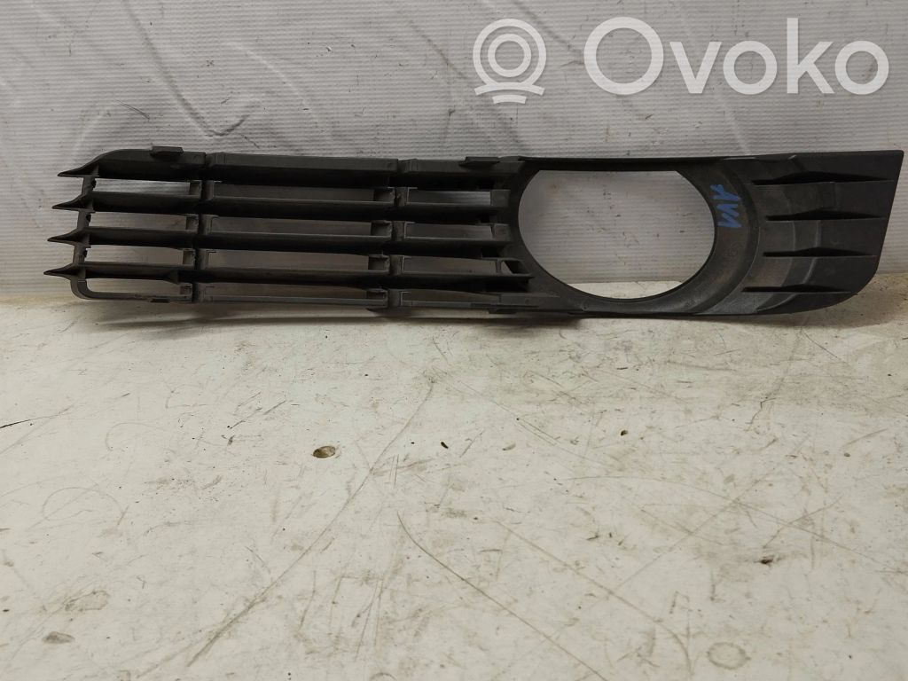 Audi A8 S8 D3 4E Front bumper lower grill 