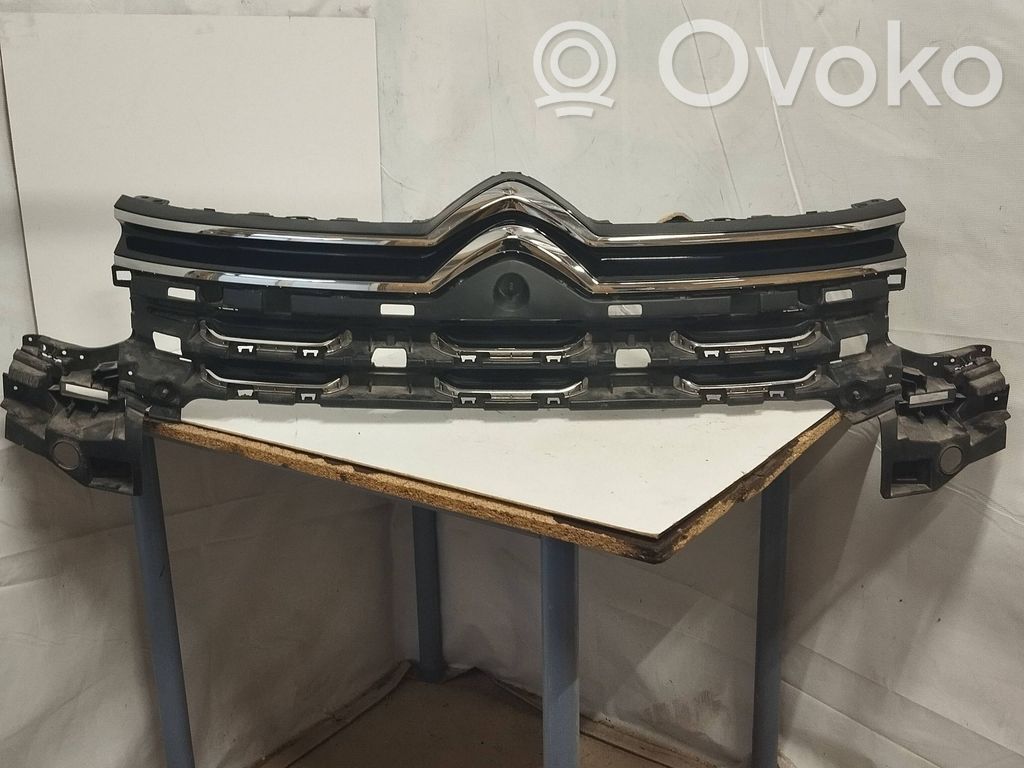 Citroen C5 Aircross Front grill 