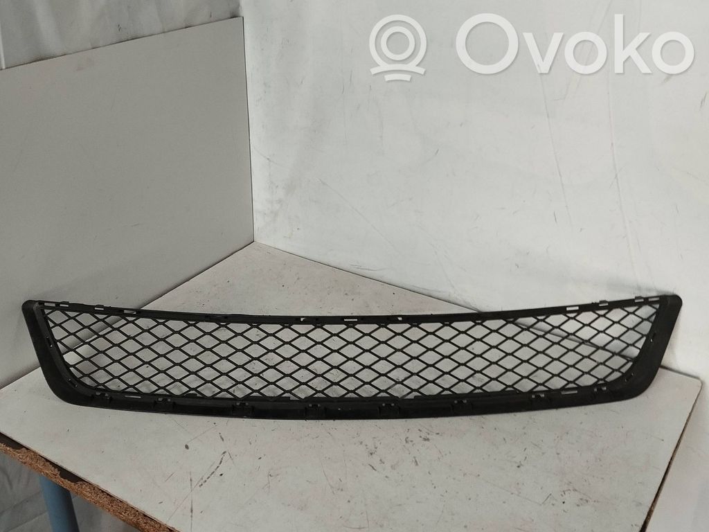 BMW X5 E70 Front bumper lower grill 