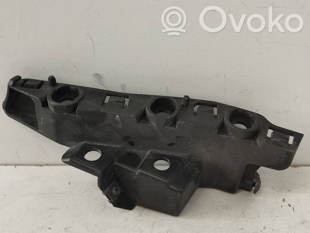 Audi Q7 4M Front bumper mounting bracket 