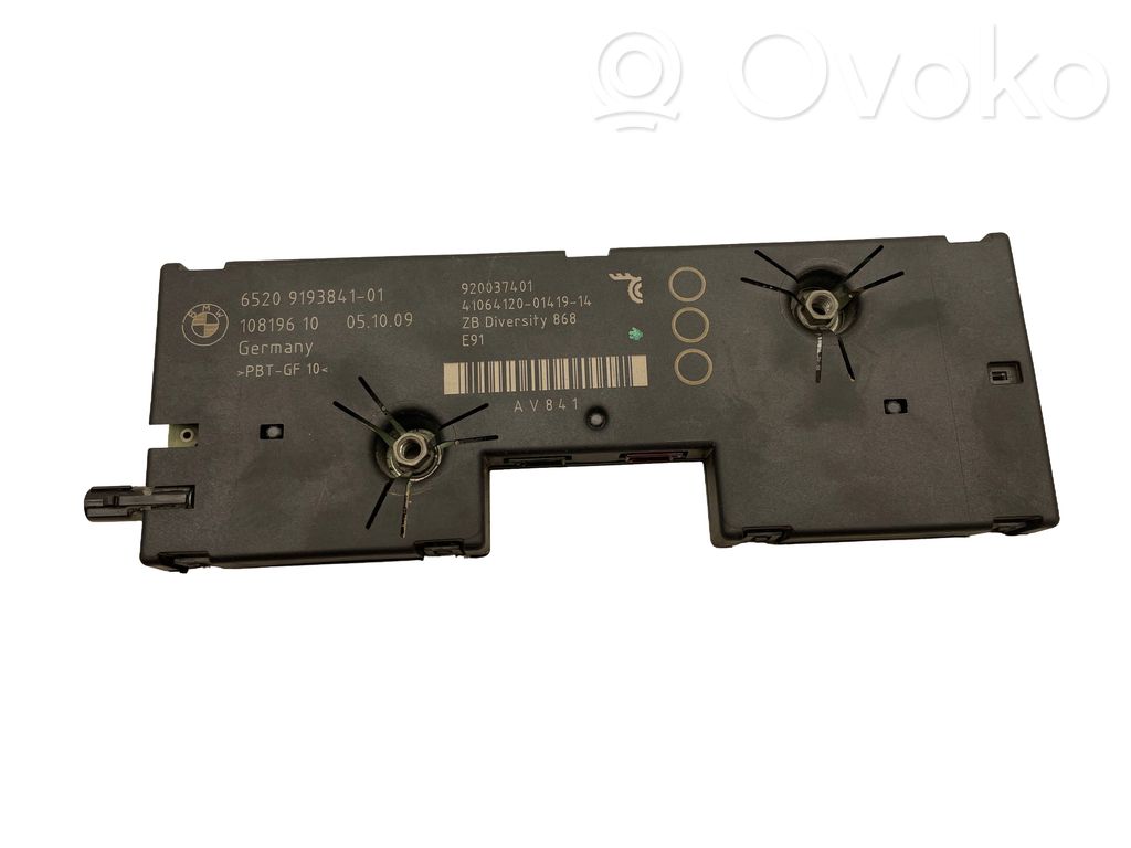 BMW 3 E90 E91 Antenas pastiprinātājs 