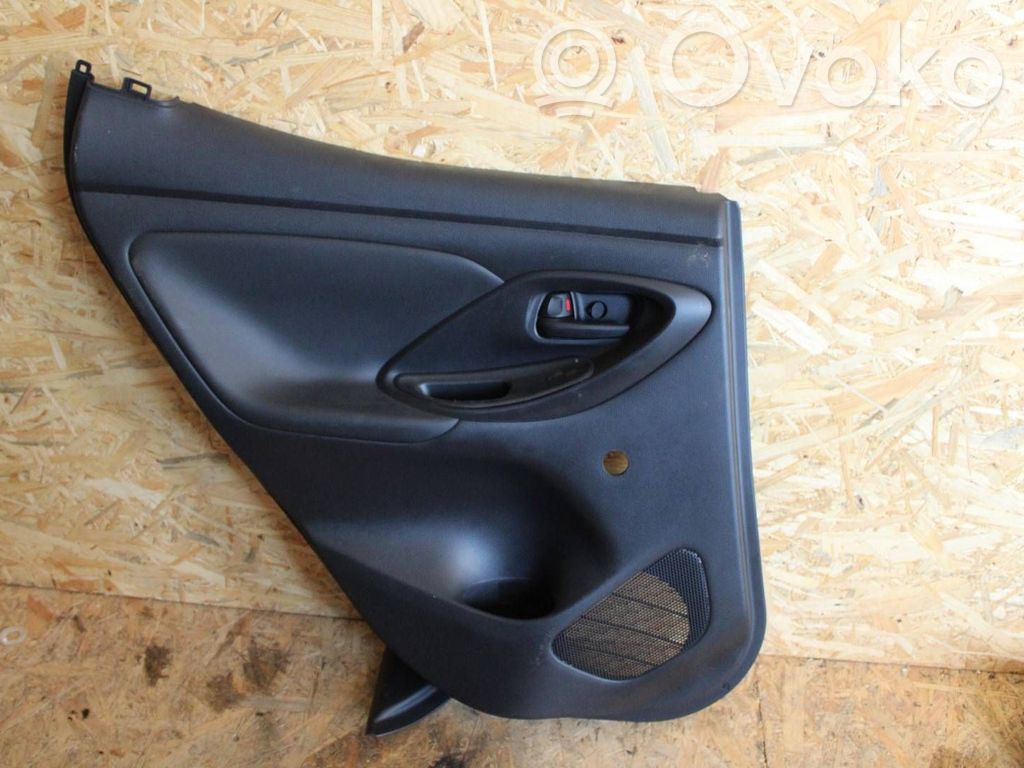 Toyota Yaris XP210 Apmušimas galinių durų (obšifke) 
