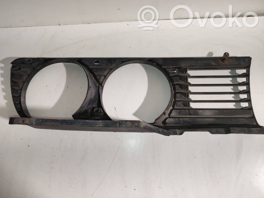 BMW 3 E30 Under headlight/headlamp trim 
