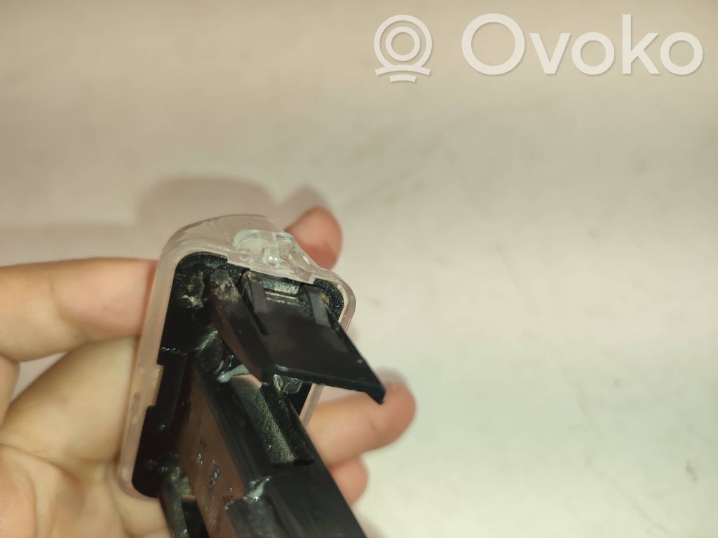 Citroen Xsara Picasso Éclairage de plaque d'immatriculation 