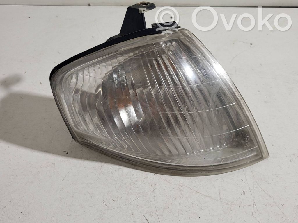 Mazda 323 F Frontblinker 