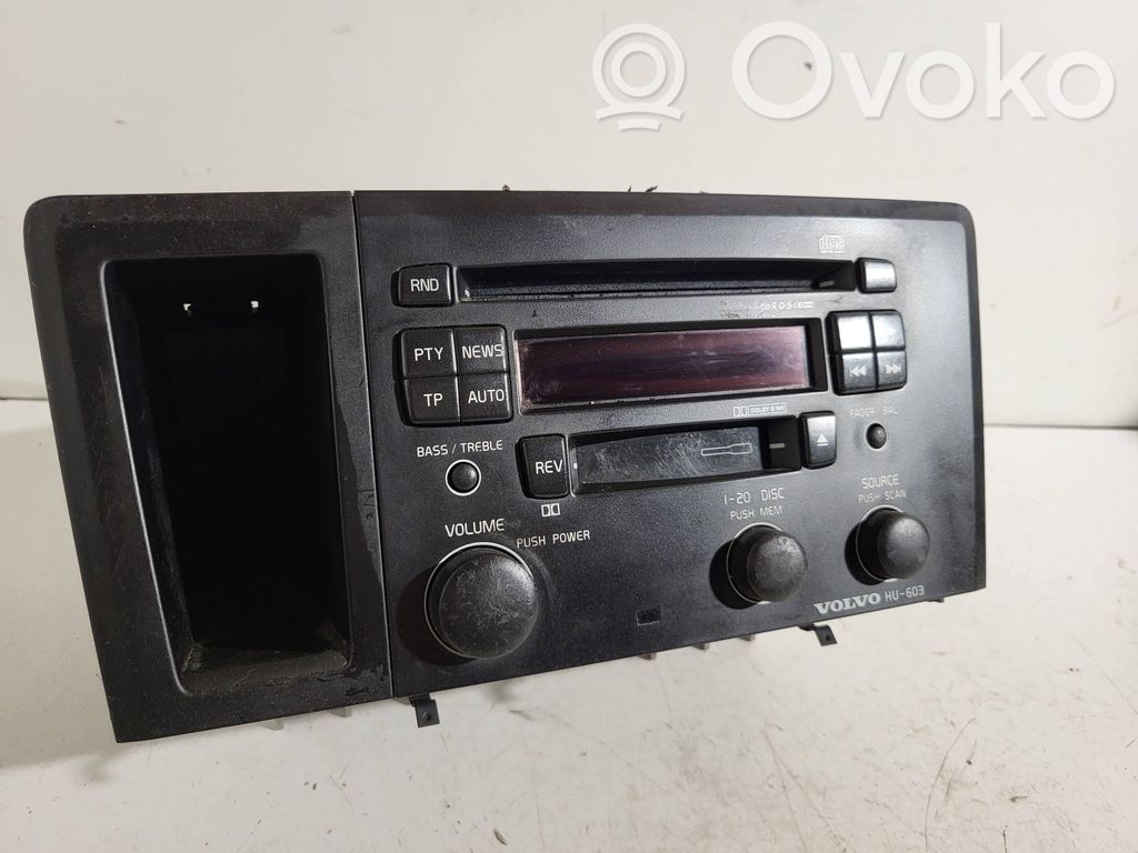 Volvo V70 Unidad delantera de radio/CD/DVD/GPS 