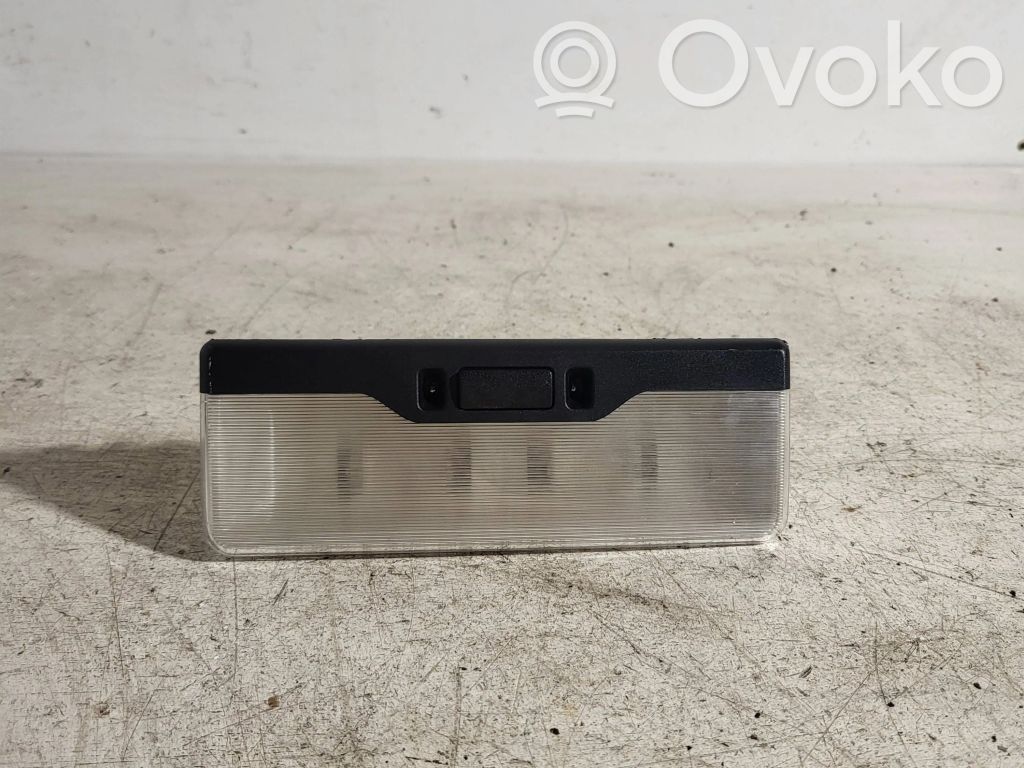 Front seat light   8364928,6331