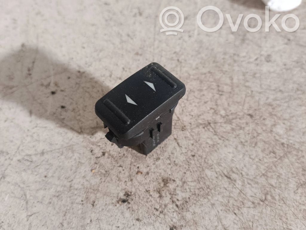 Electric window control switch   7M5T14529AA,03168720,30031