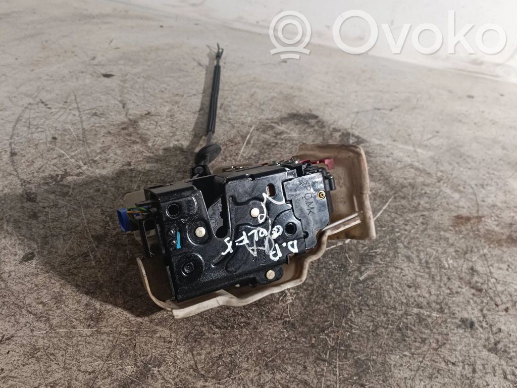 Volkswagen Golf V Priekinė durų spyna 