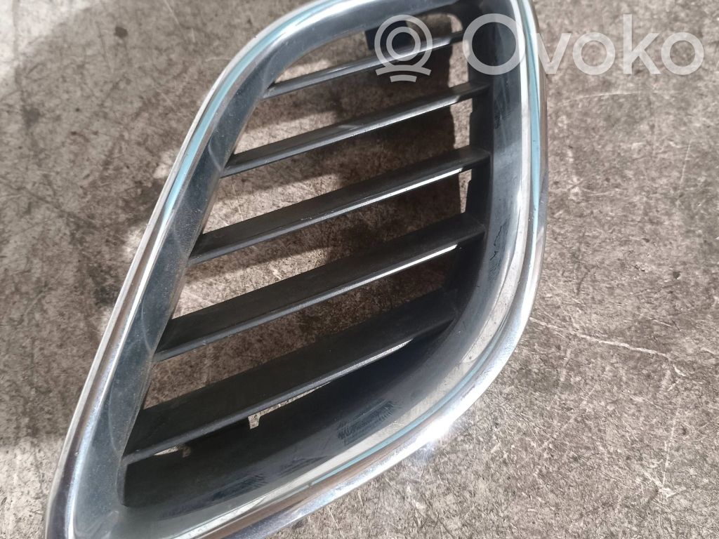 Saab 9-5 Front bumper lower grill 
