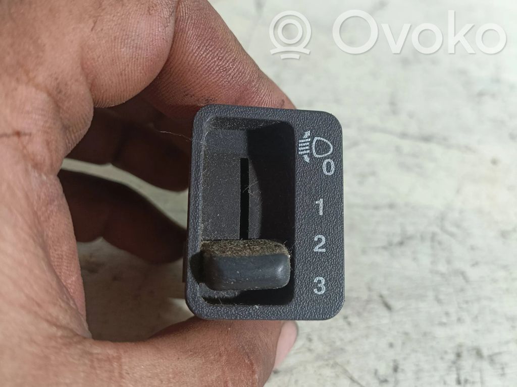 Headlight level height control switch   01630,ST3A