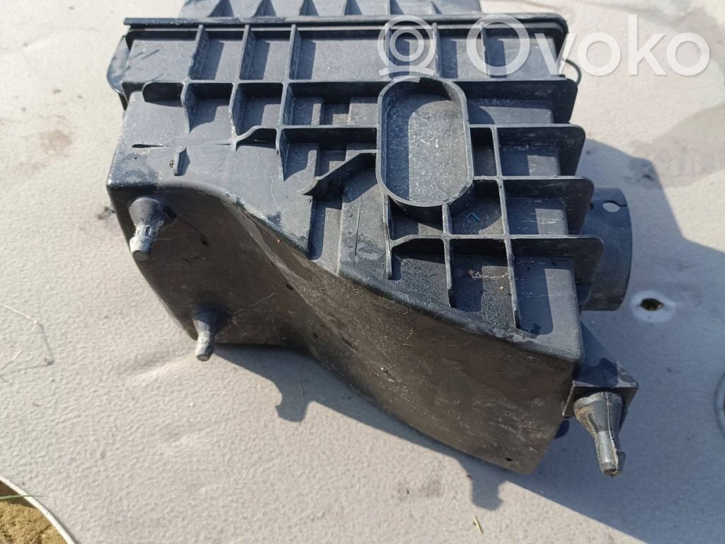 Air filter box   23036