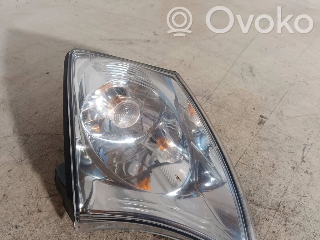 Mazda MPV Front indicator light 