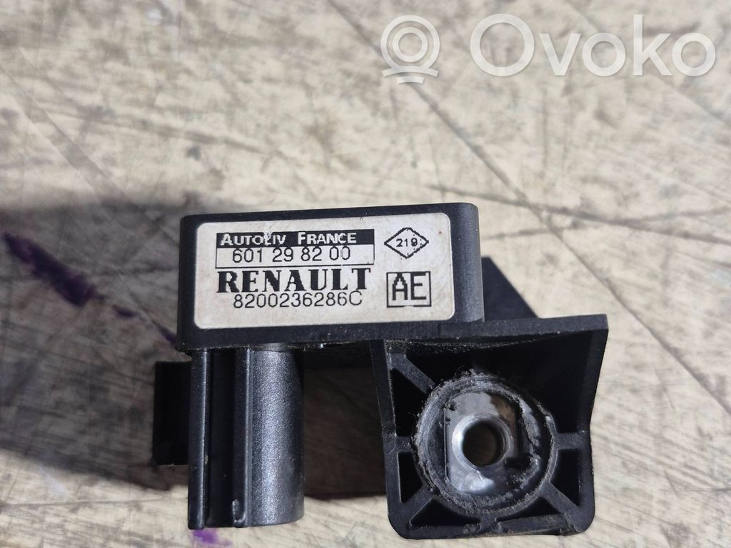 Renault Megane II Sensor impacto/accidente para activar Airbag 