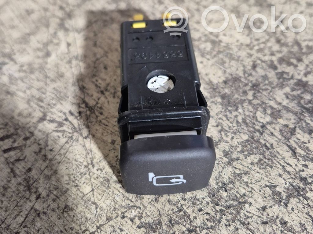 Wing mirror switch   5354493